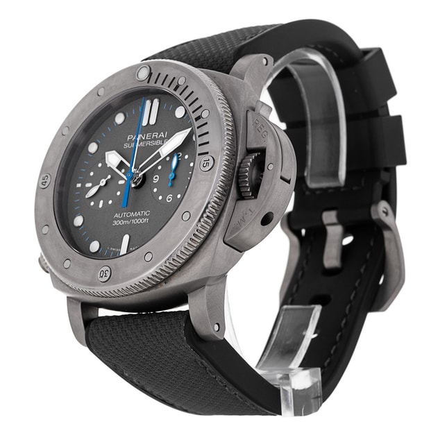 Panerai Submersible PAM01207 Image 2